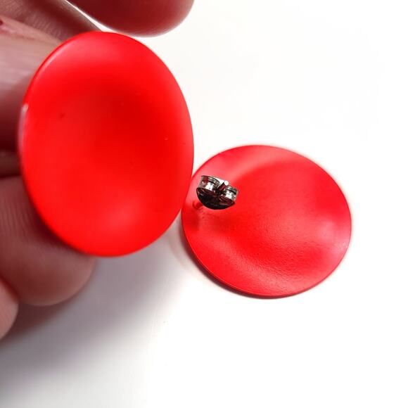Vintage Red Metal Matte Disc Earrings, Bold Simple Design, Statement Jewelry - Picture 9 of 10